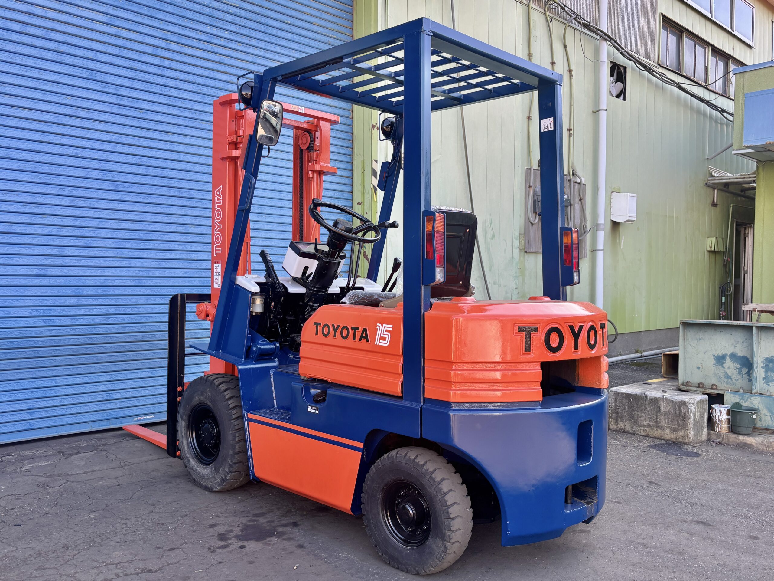 1.5トンガソリンフォークリフト トヨタ 5FGL15 (4) 1.5トンガソリンフォークリフト トヨタ 5FGL15 (4)