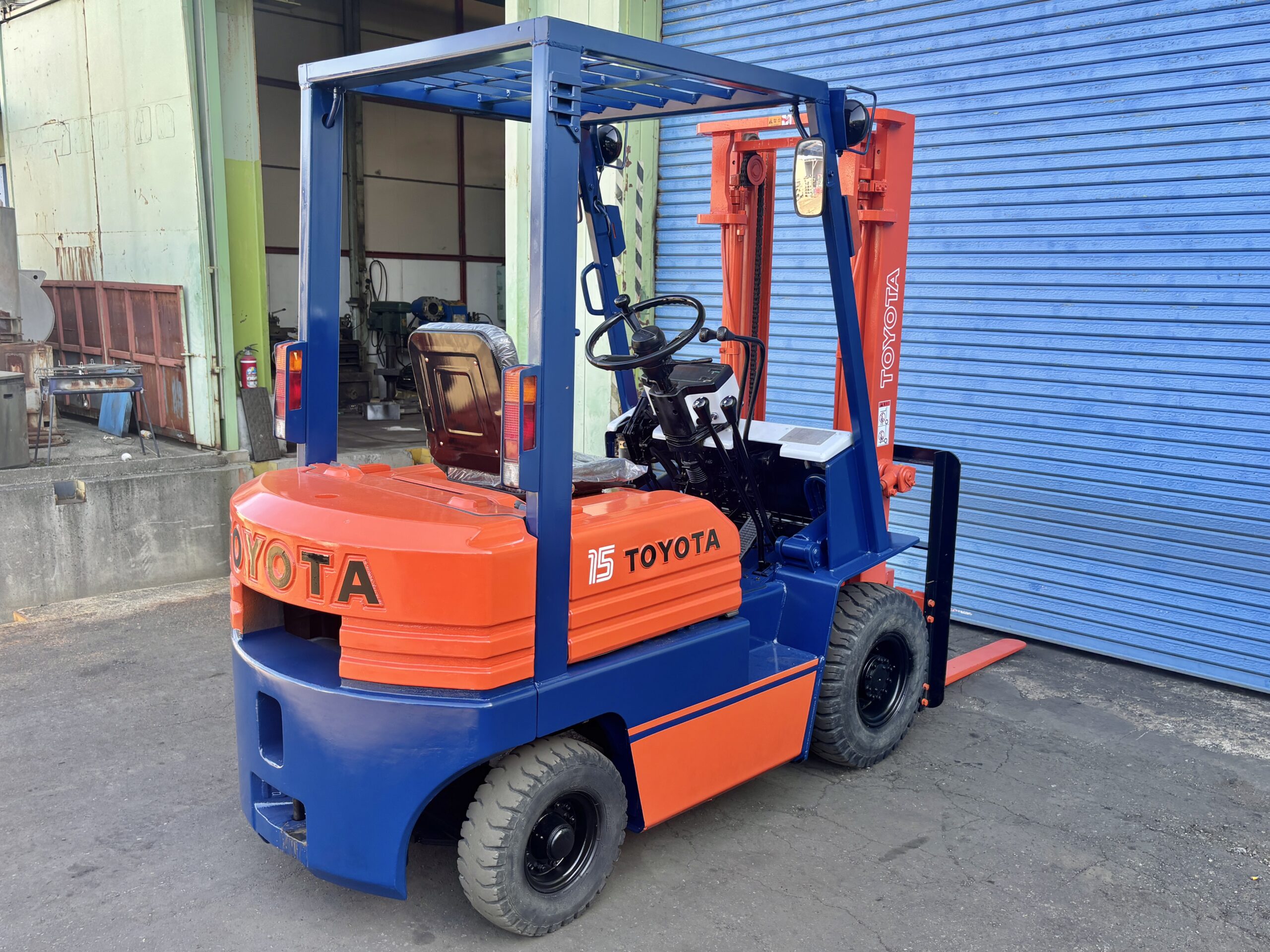 1.5トンガソリンフォークリフト トヨタ 5FGL15 (5) 1.5トンガソリンフォークリフト トヨタ 5FGL15 (5)