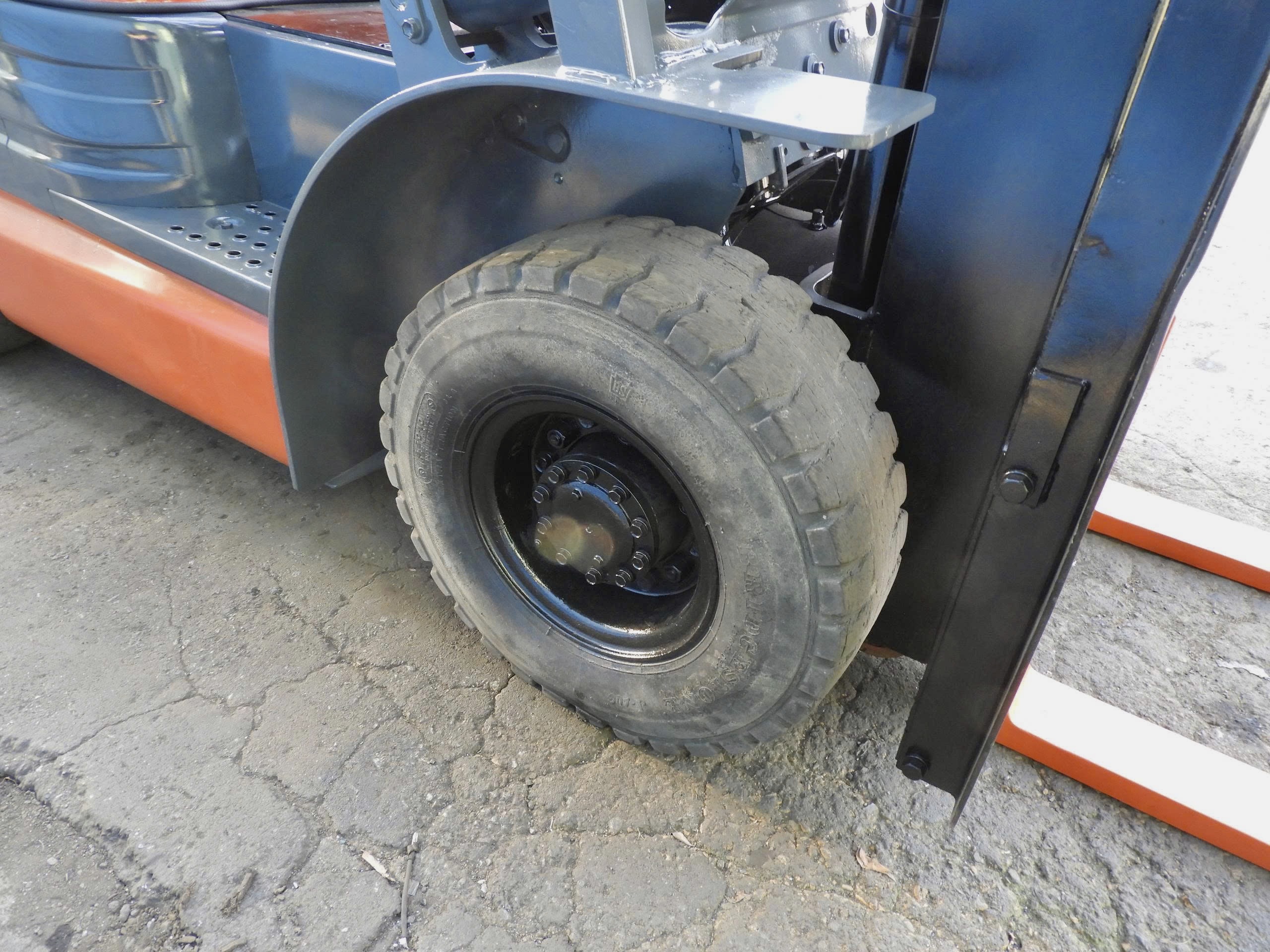 1トンガソリンフォークリフト TOYOTA 6FGL10 (16) 1トンガソリンフォークリフト TOYOTA 6FGL10 (16)