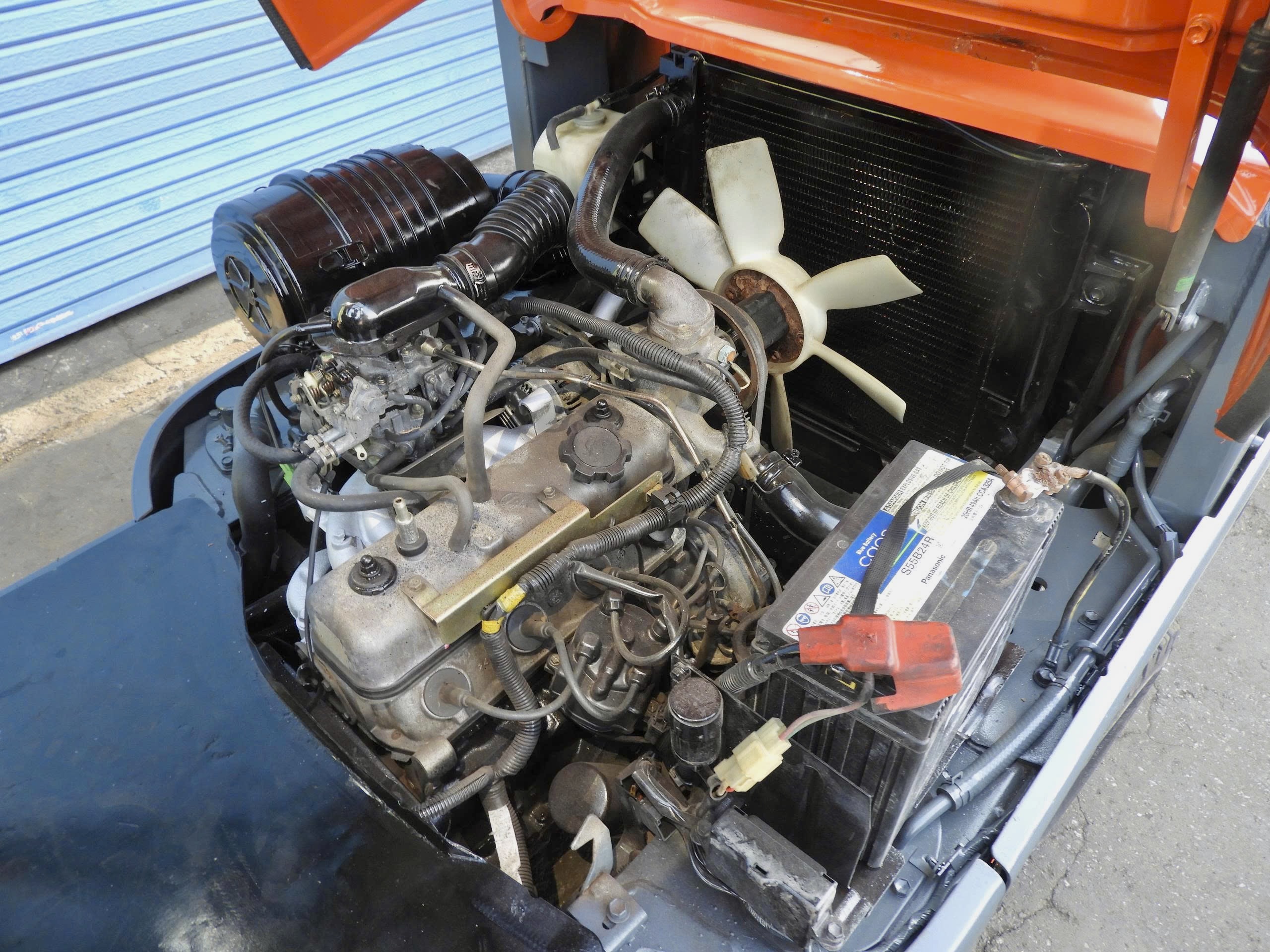 1トンガソリンフォークリフト TOYOTA 6FGL10 (18) 1トンガソリンフォークリフト TOYOTA 6FGL10 (18)