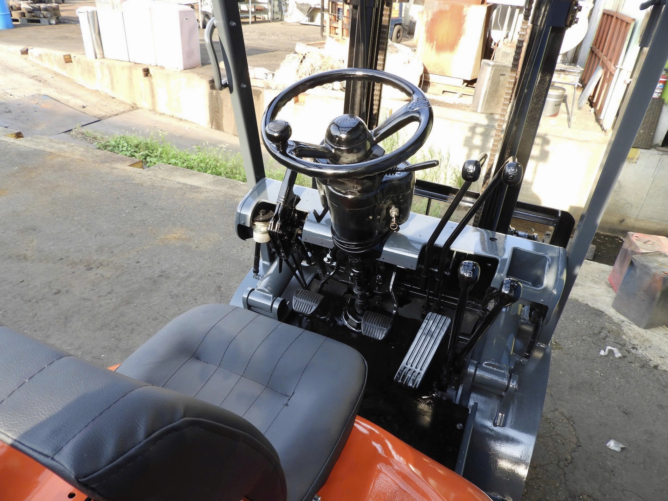 1トンガソリンフォークリフト TOYOTA 6FGL10 (23) 1トンガソリンフォークリフト TOYOTA 6FGL10 (23)