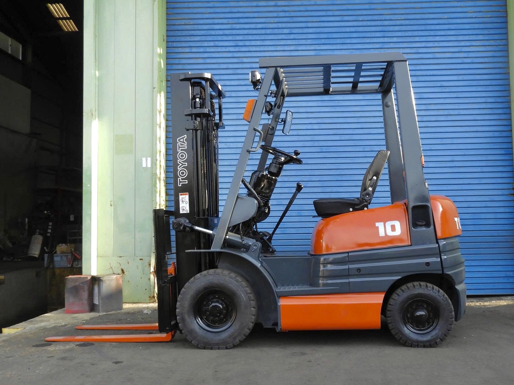 1トンガソリンフォークリフト TOYOTA 6FGL10 (6) 1トンガソリンフォークリフト TOYOTA 6FGL10 (6)