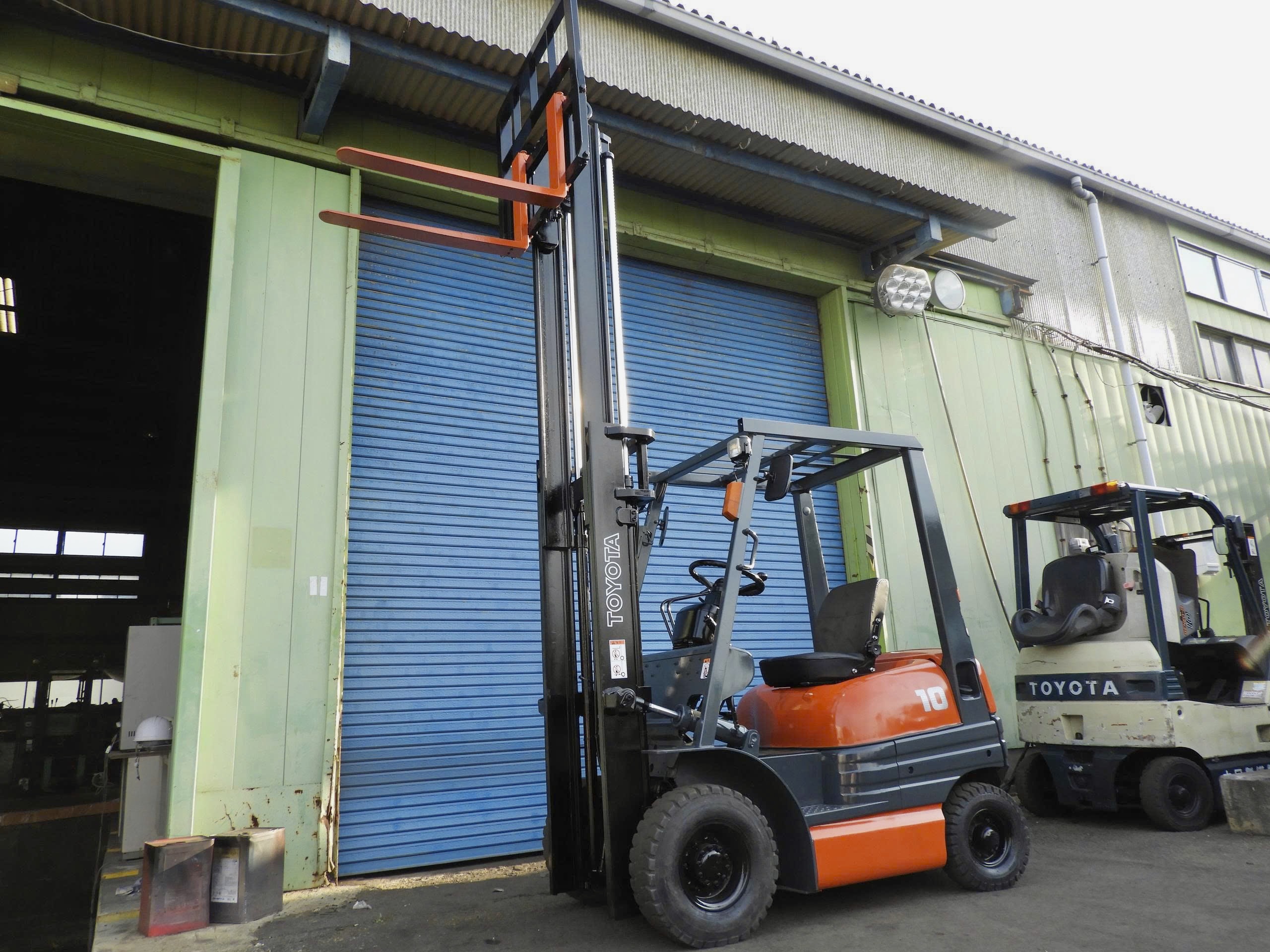 1トンガソリンフォークリフト TOYOTA 6FGL10 (9) 1トンガソリンフォークリフト TOYOTA 6FGL10 (9)