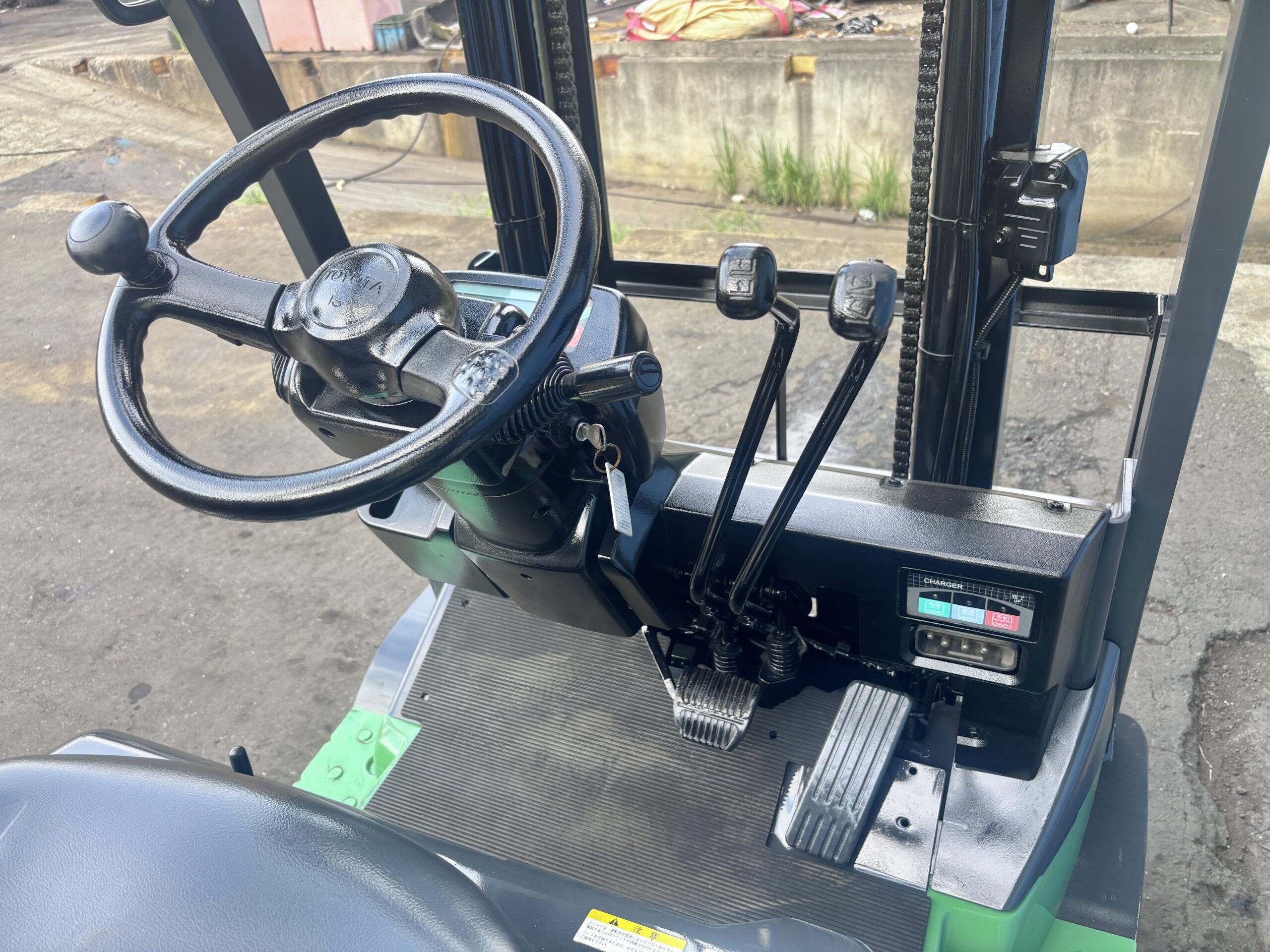 1トン電動フォークリフト トヨタ 7FBE10 (13) 1トン電動フォークリフト トヨタ 7FBE10 (13)