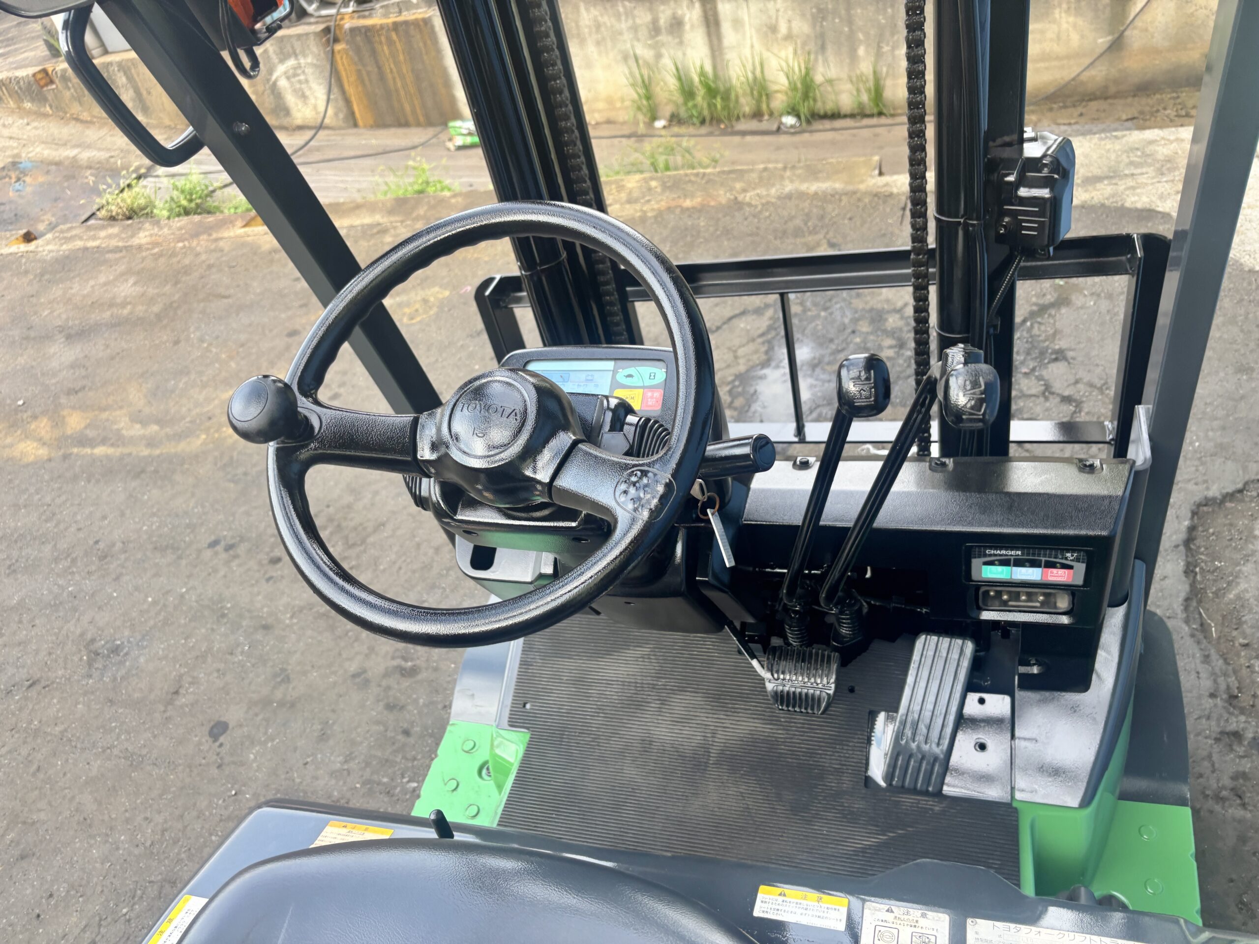 1トン電動フォークリフト トヨタ 7FBE10 (15) 1トン電動フォークリフト トヨタ 7FBE10 (15)