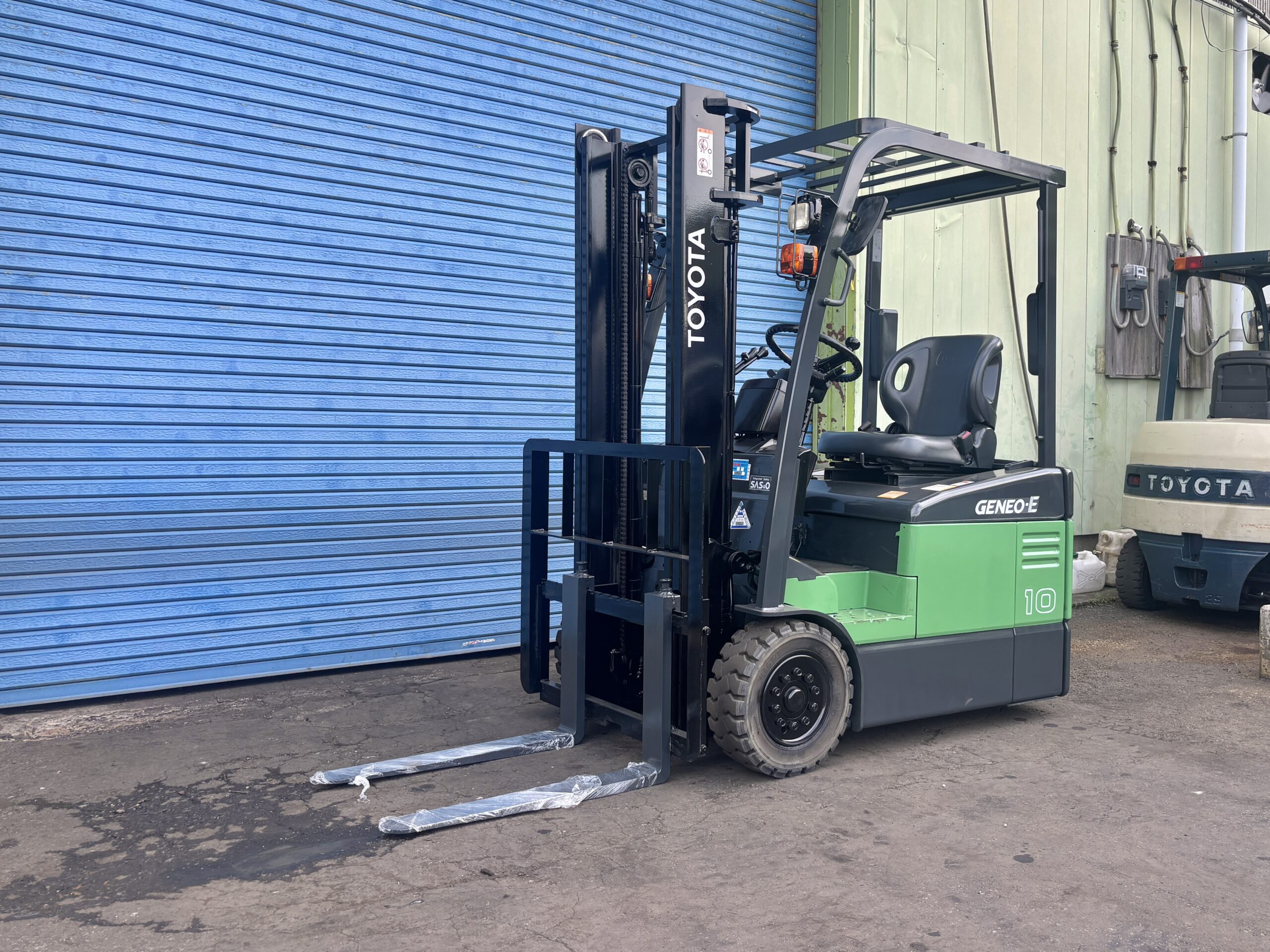 1トン電動フォークリフト トヨタ 7FBE10 (7) 1トン電動フォークリフト トヨタ 7FBE10 (7)