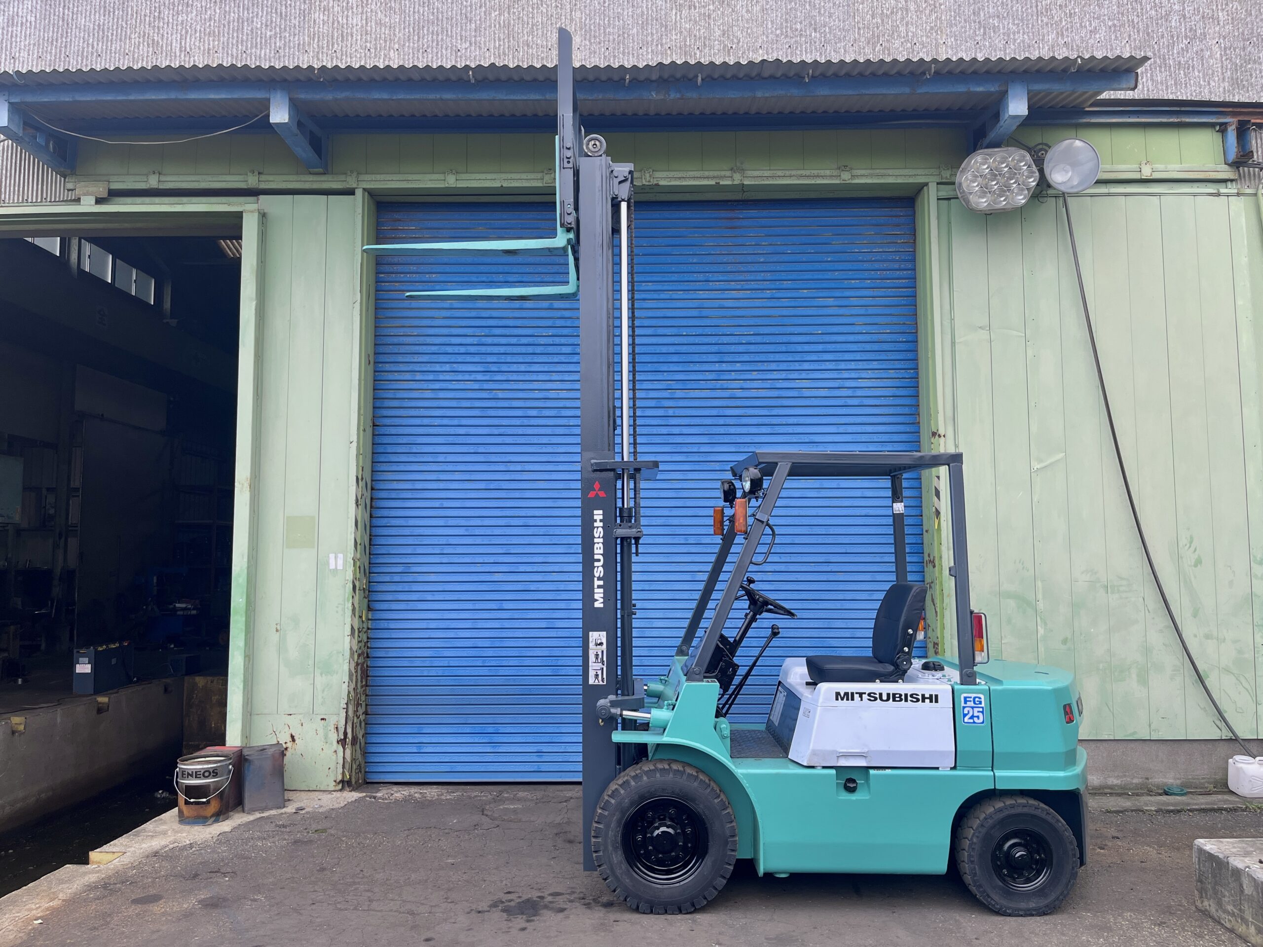 MITSUBISHI 2.5トン (8) MITSUBISHI 2.5トン (8)