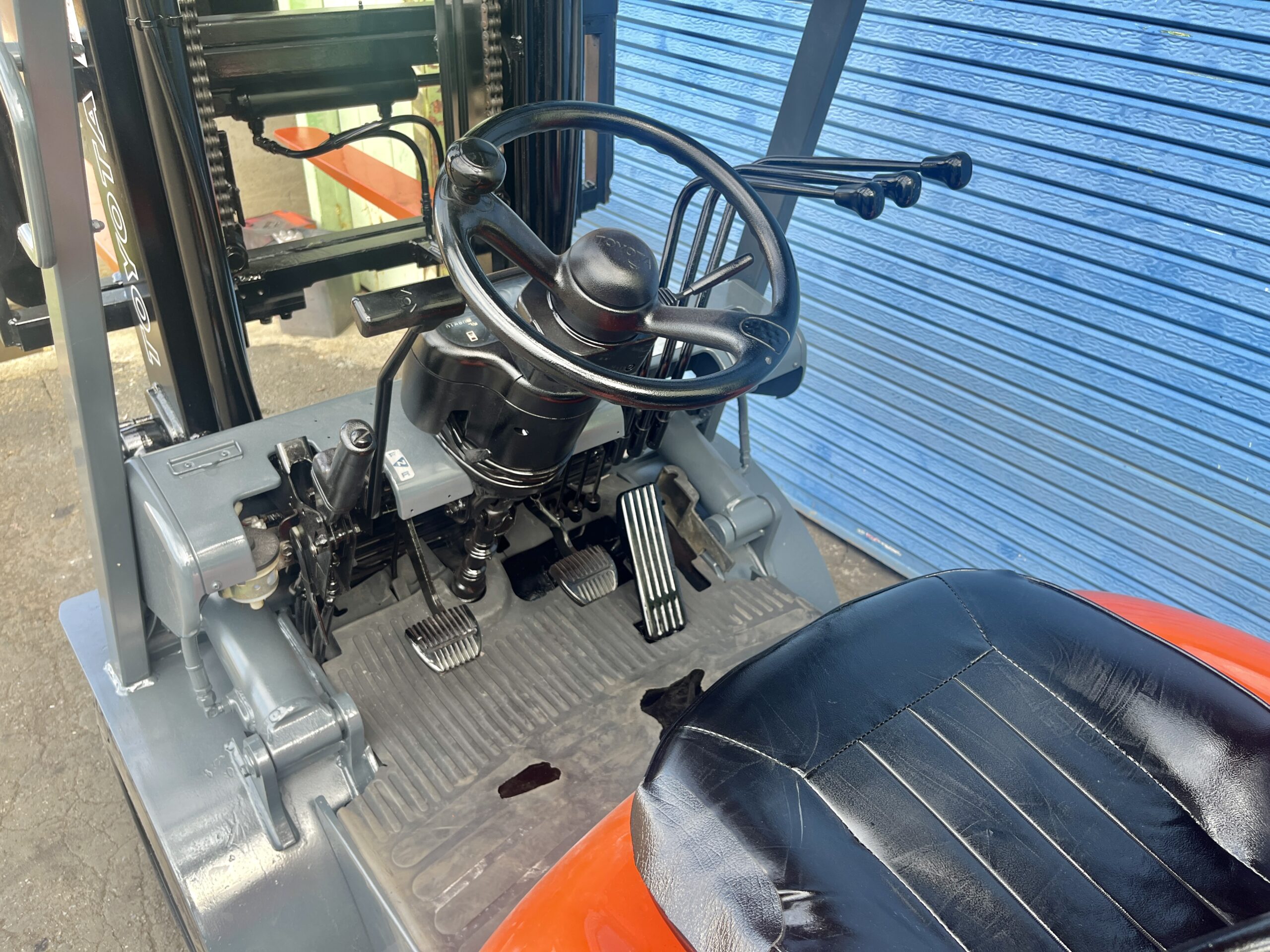 TOYOTA 6FG25サイドシフト、オートマ仕様 (18) TOYOTA 6FG25サイドシフト、オートマ仕様 (18)