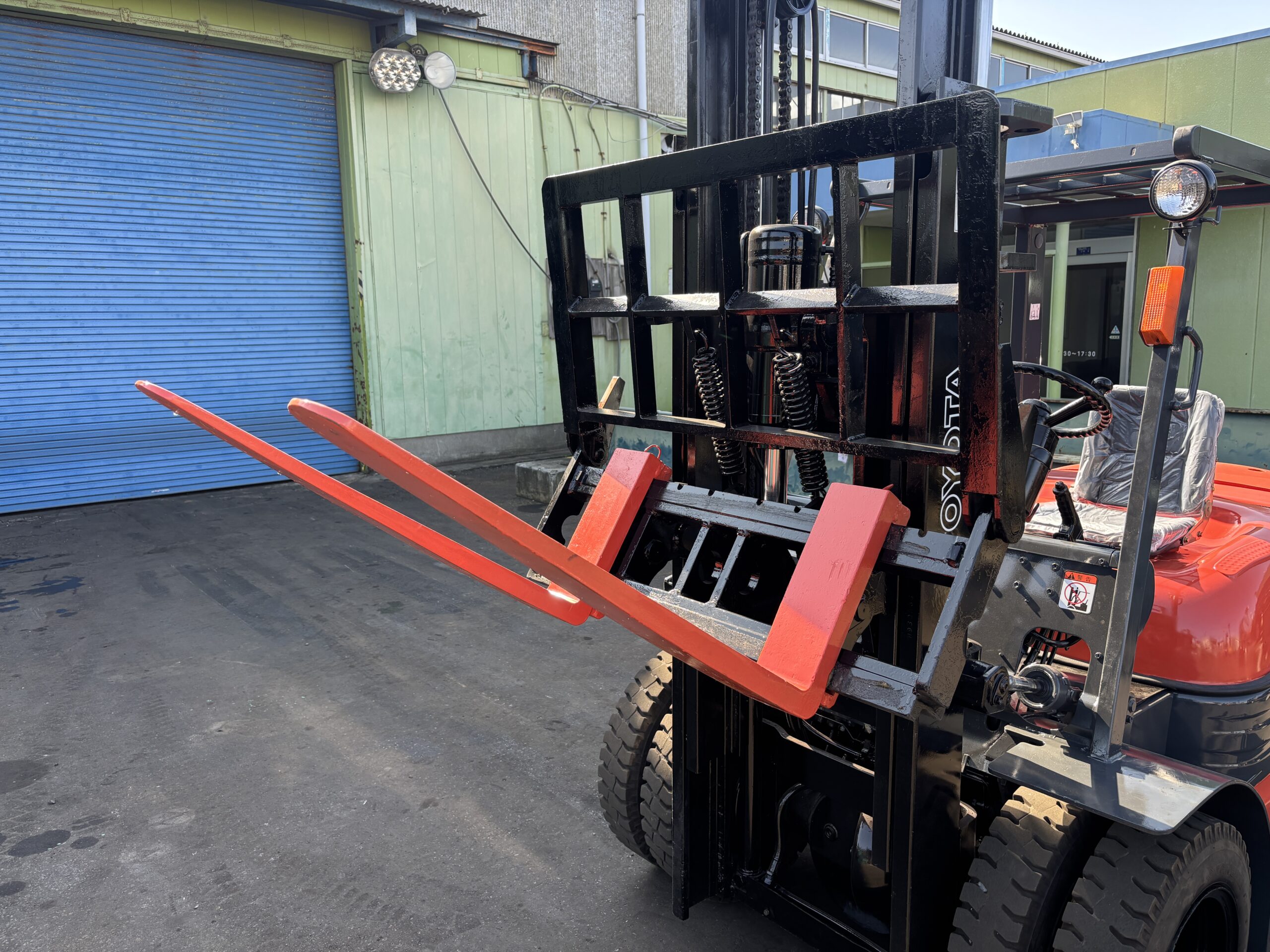 TOYOTA 6FGL25 ヒンジ (11) TOYOTA 6FGL25 ヒンジ (11)