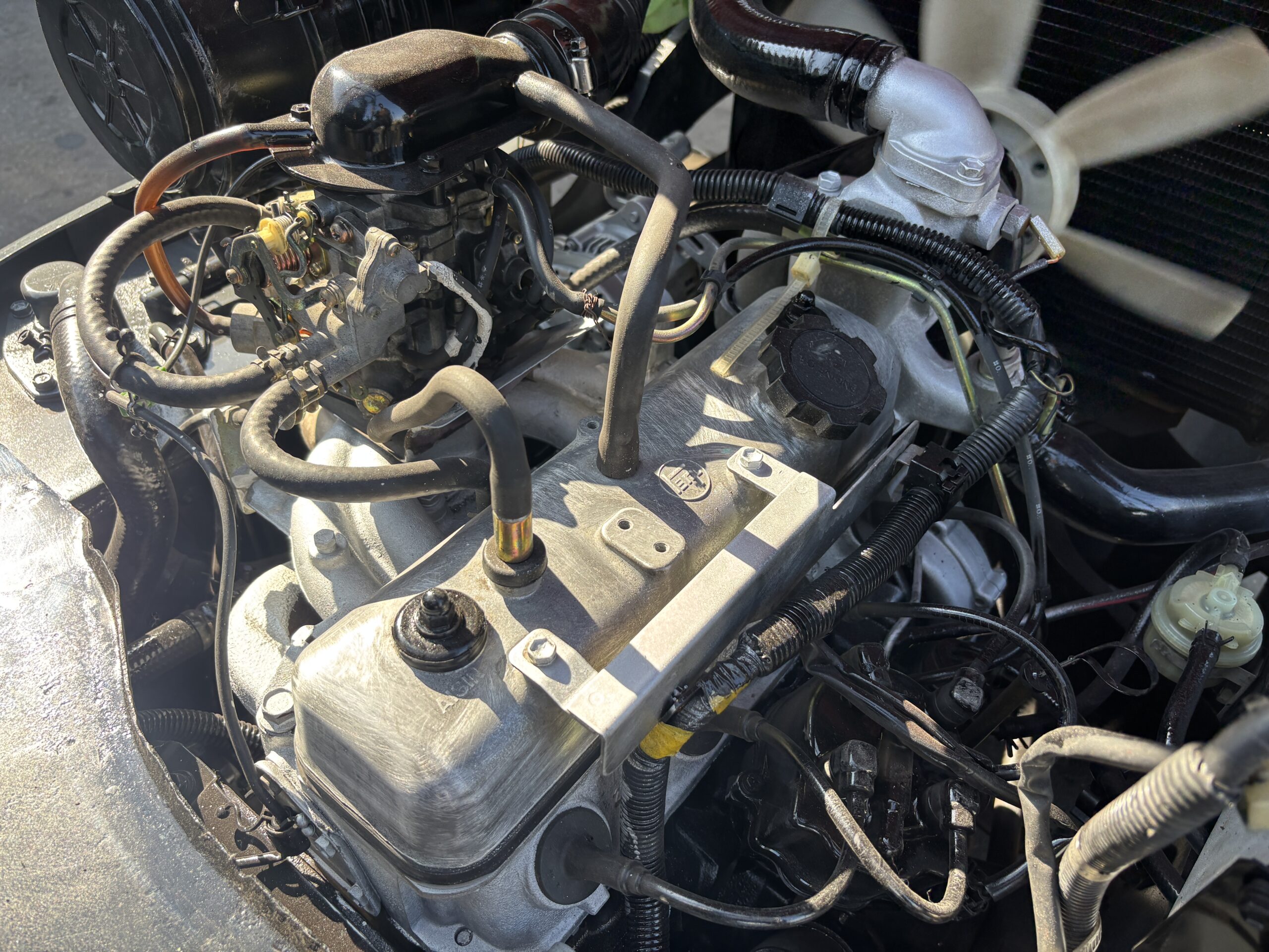 TOYOTA 6FGL25 ヒンジ (18) TOYOTA 6FGL25 ヒンジ (18)