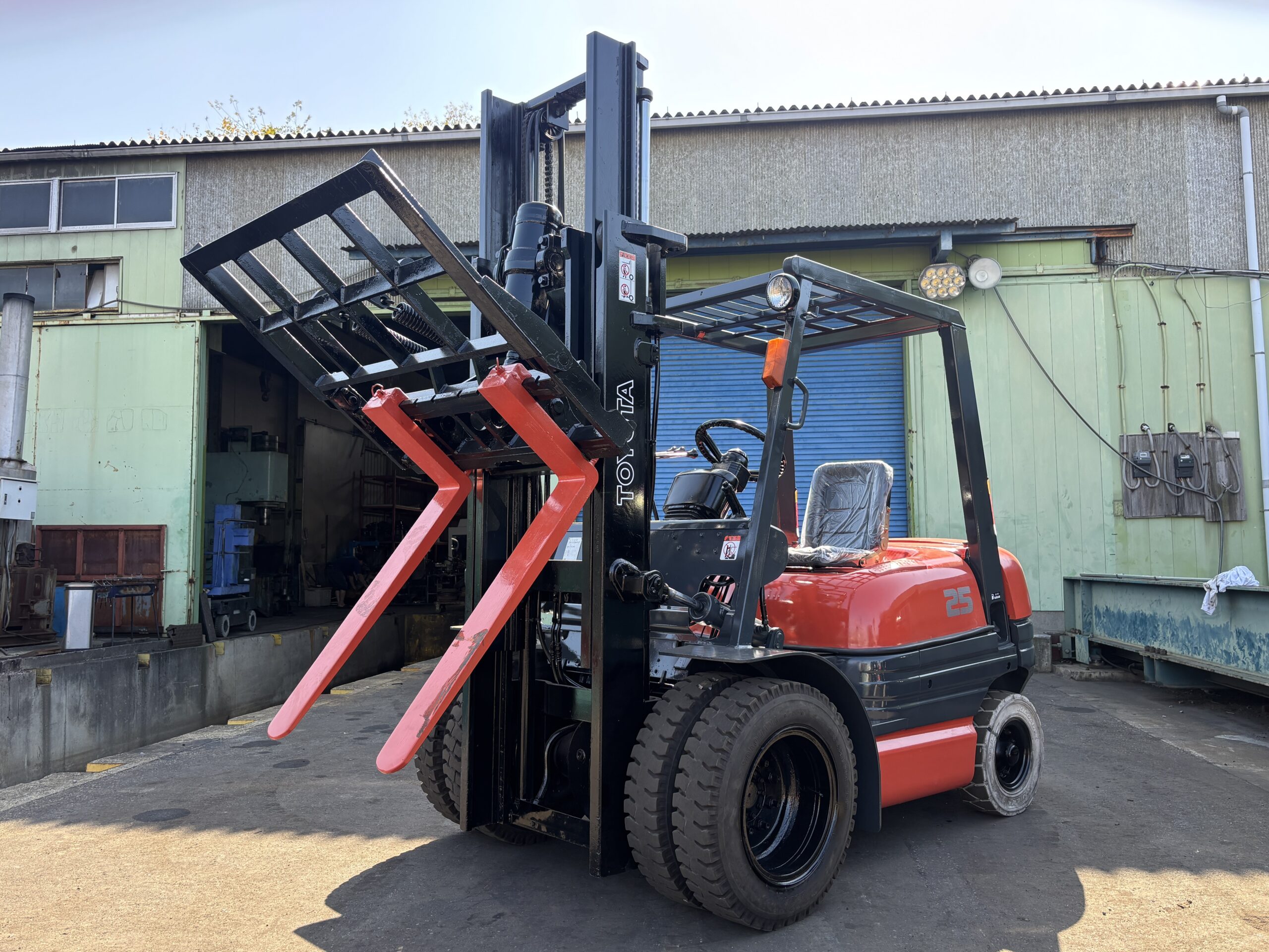 TOYOTA 6FGL25 ヒンジ (27) TOYOTA 6FGL25 ヒンジ (27)