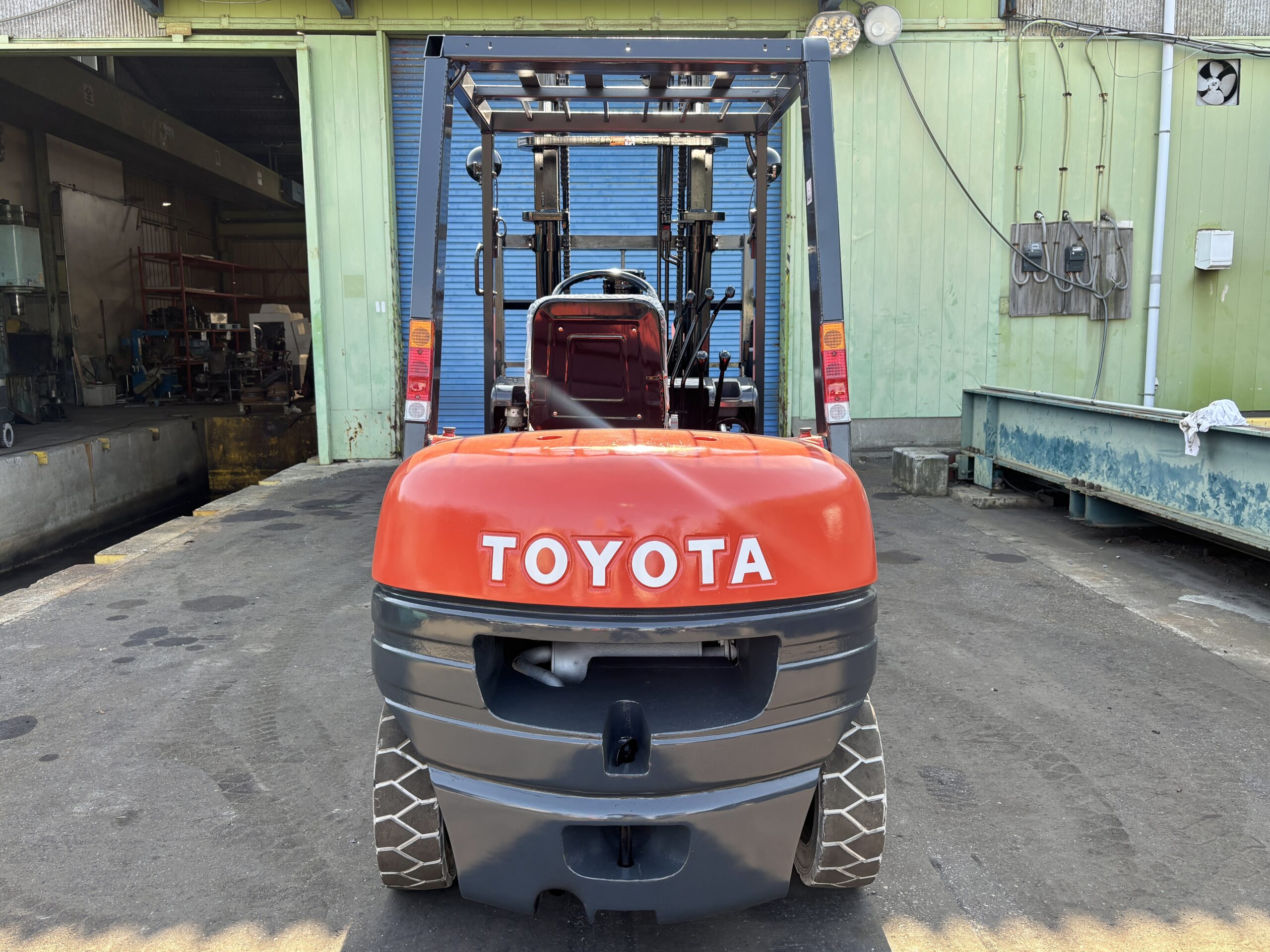 TOYOTA 6FGL25 ヒンジ (3) TOYOTA 6FGL25 ヒンジ (3)