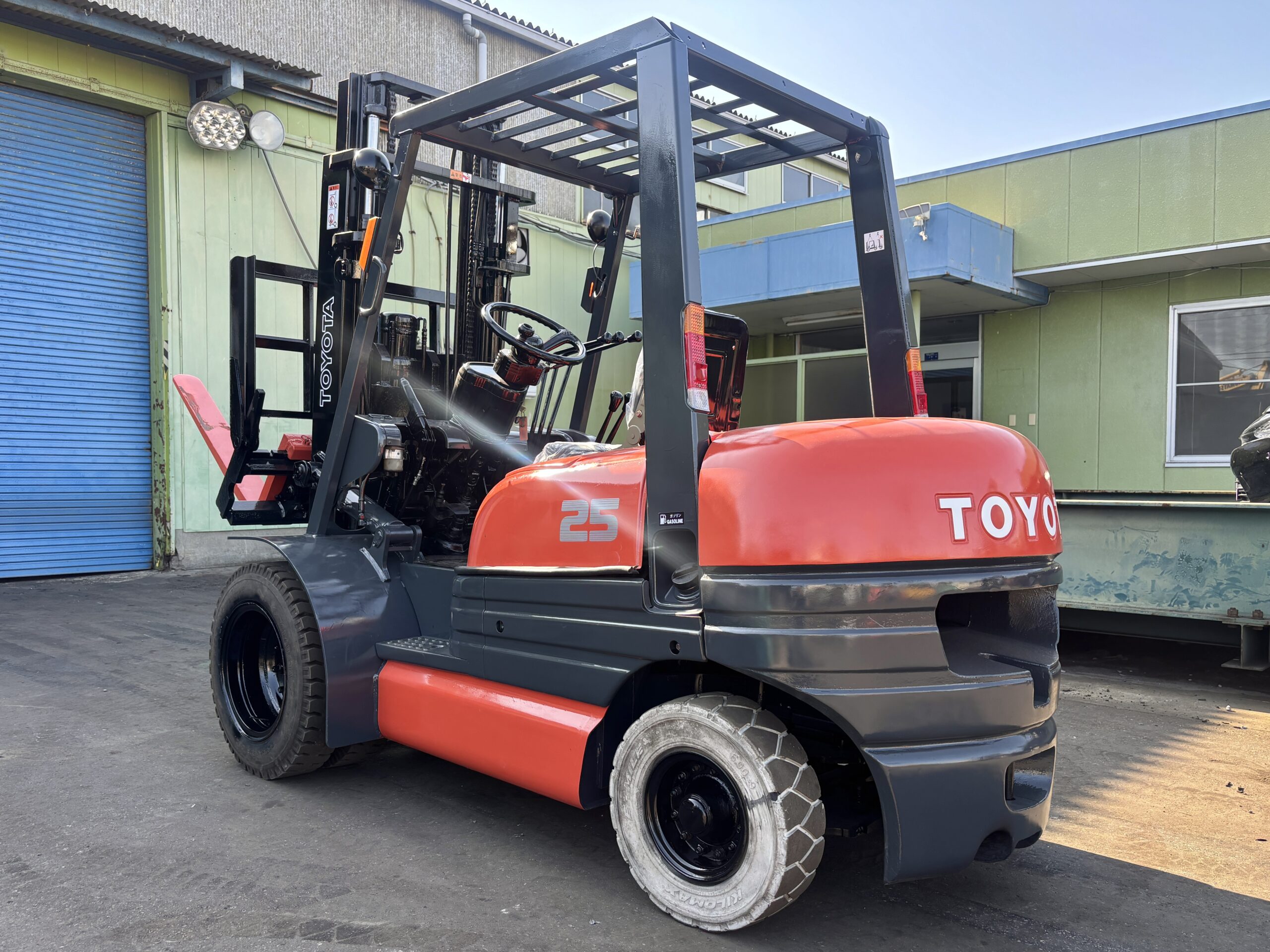 TOYOTA 6FGL25 ヒンジ (4) TOYOTA 6FGL25 ヒンジ (4)