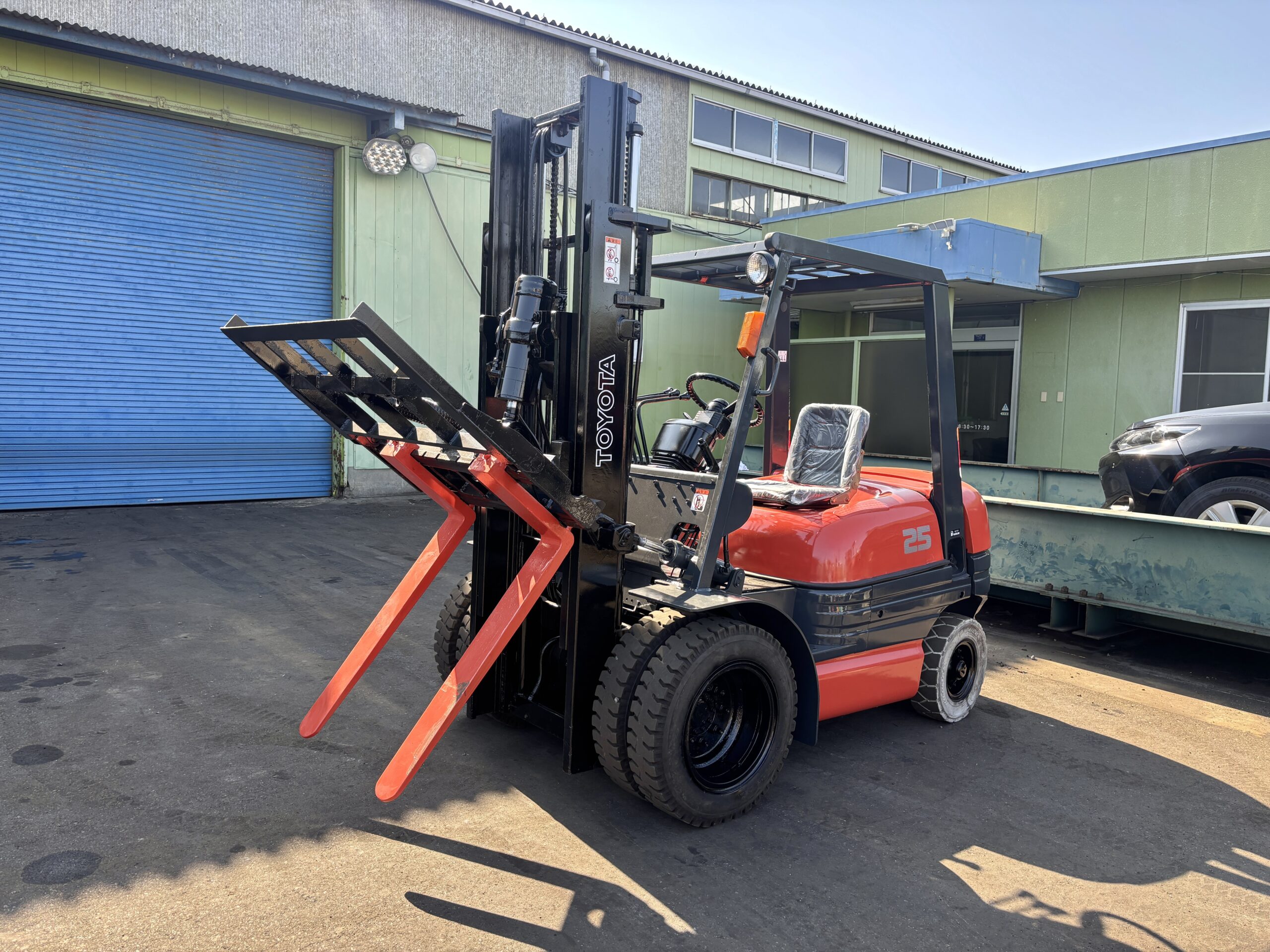 TOYOTA 6FGL25 ヒンジ (7) TOYOTA 6FGL25 ヒンジ (7)