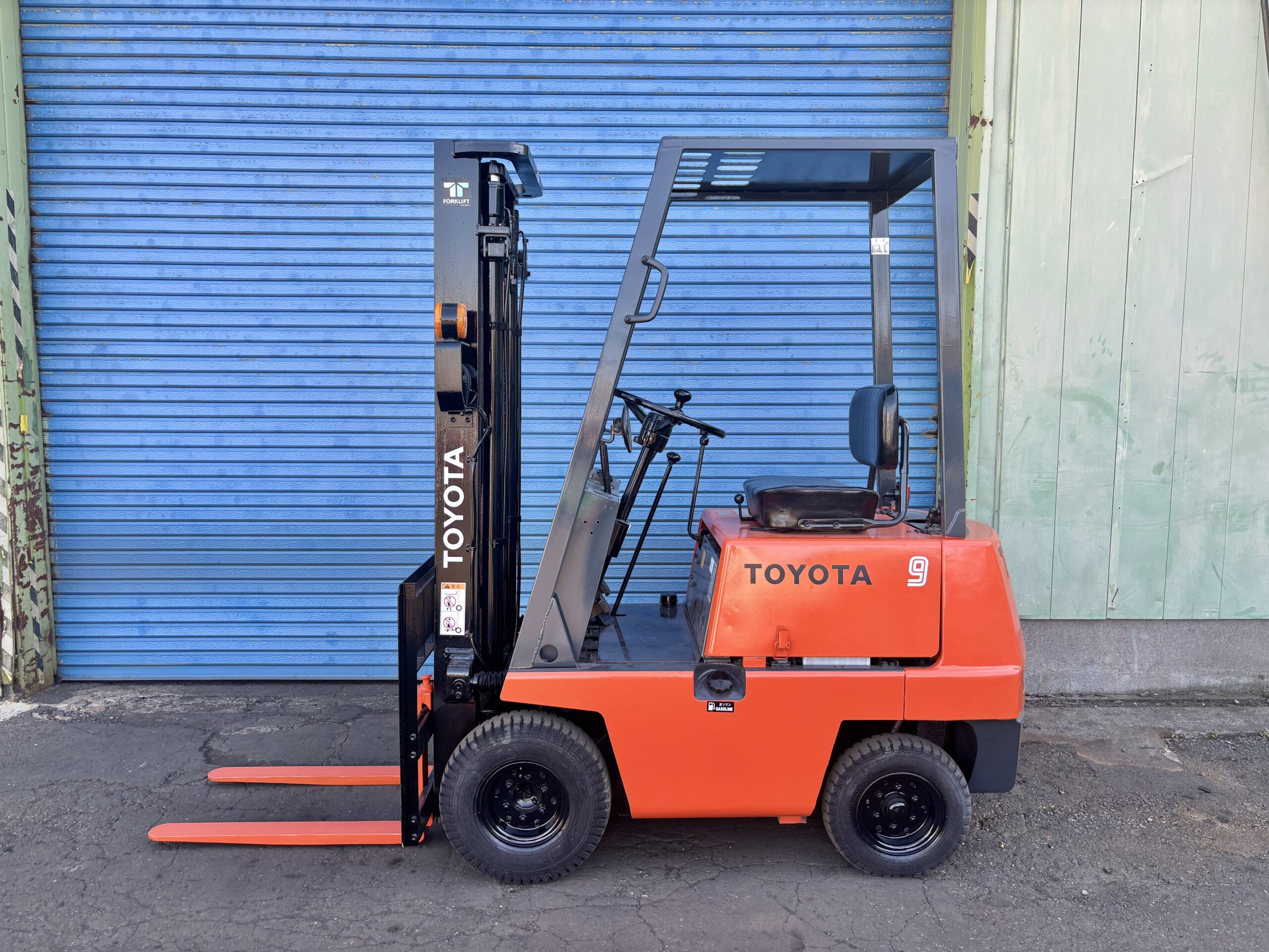 TOYOTA 2FGL9 (8) TOYOTA 2FGL9 (8)