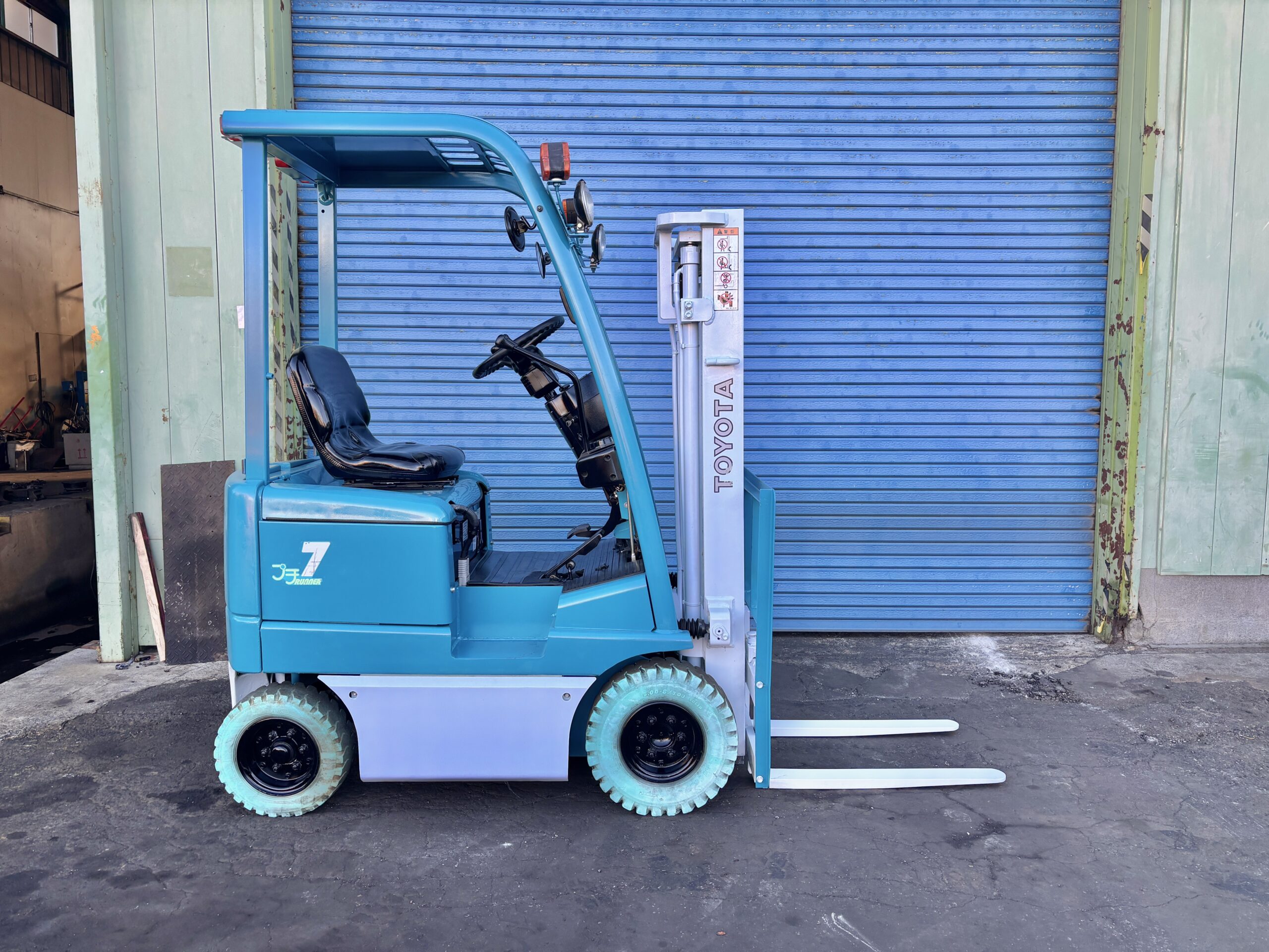 TOYOTA 3FBL7 (2) TOYOTA 3FBL7 (2)