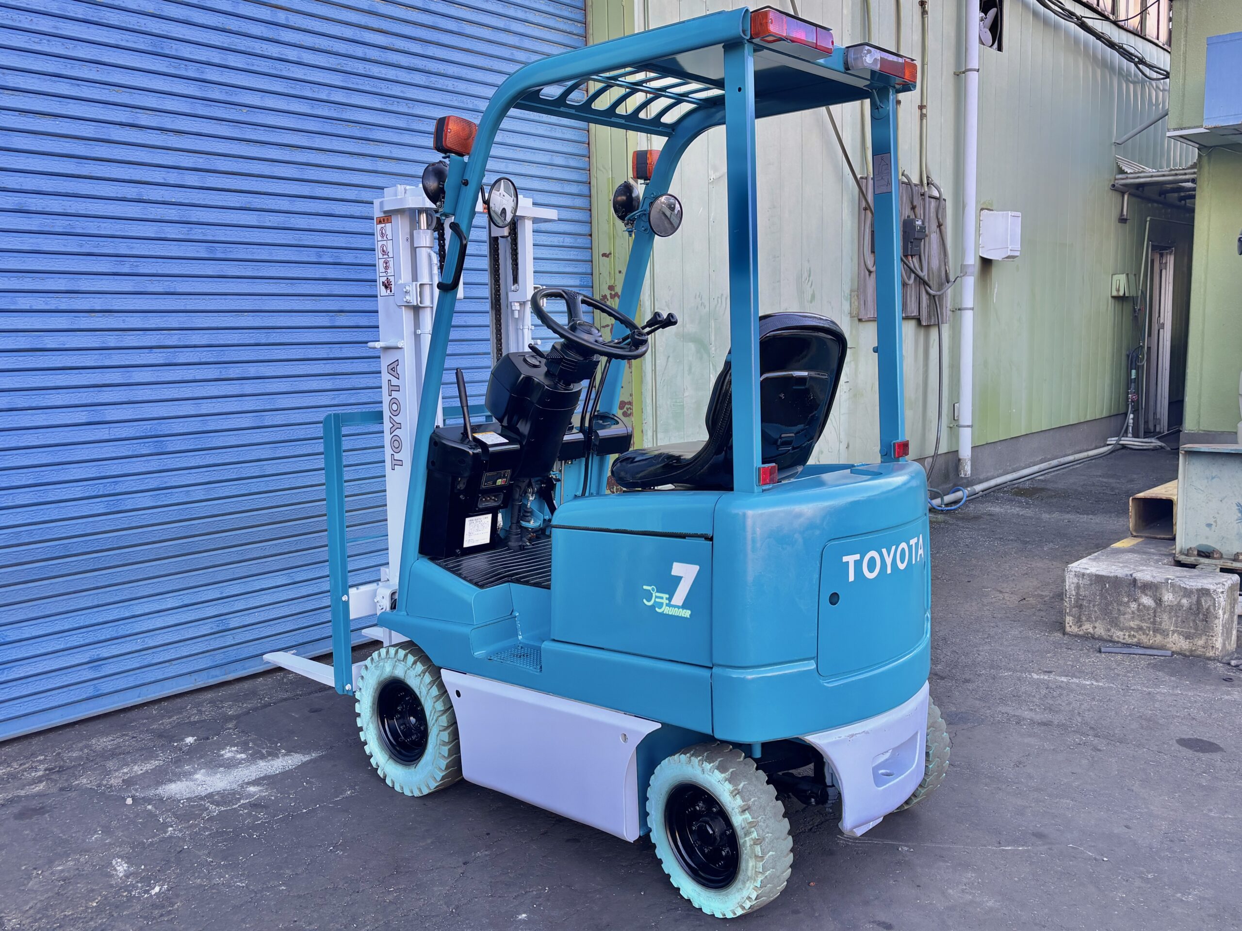 TOYOTA 3FBL7 (4) TOYOTA 3FBL7 (4)