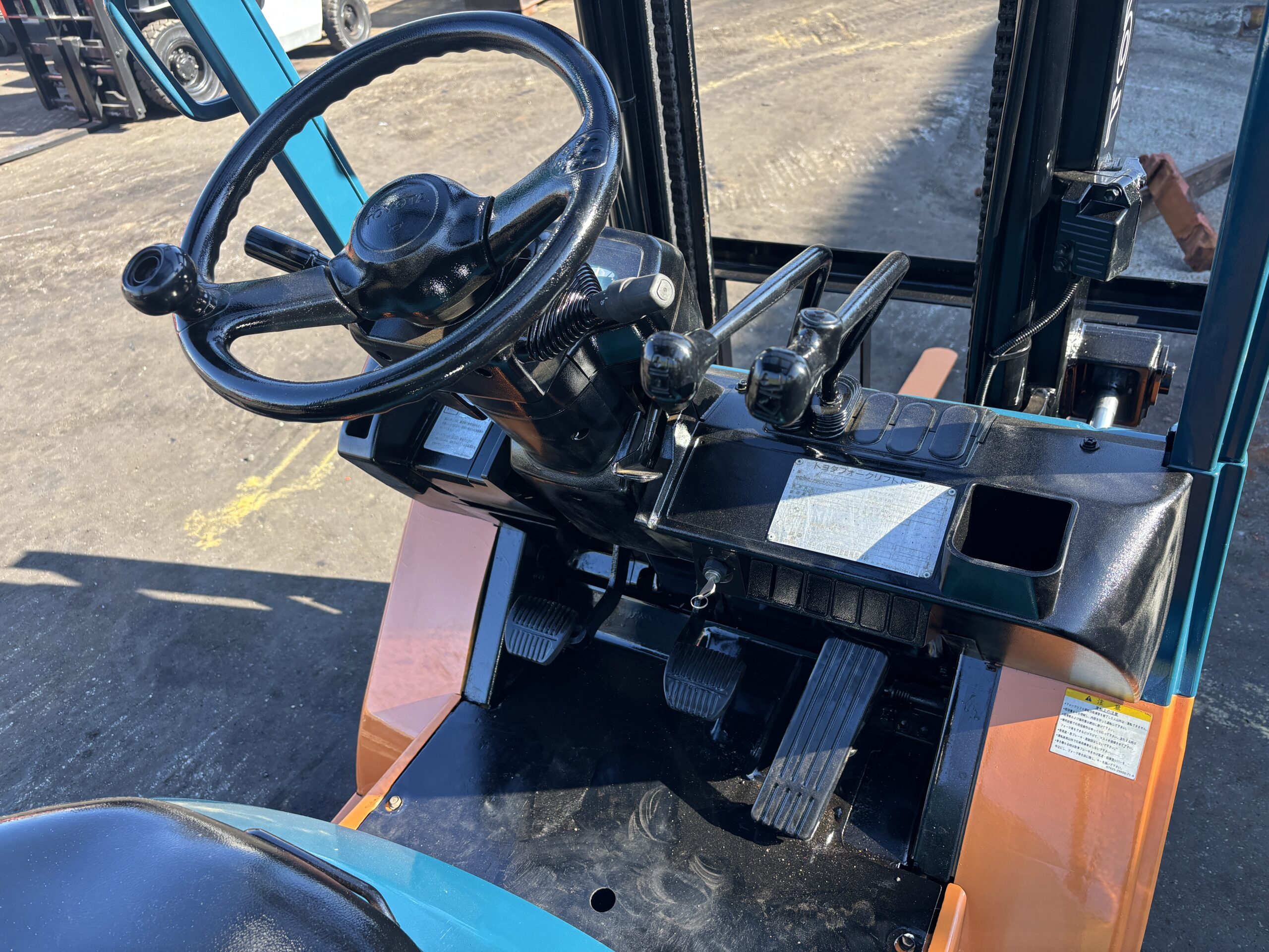 TOYOTA 7FD15 オートマ、軽油 (17) TOYOTA 7FD15 オートマ、軽油 (17)