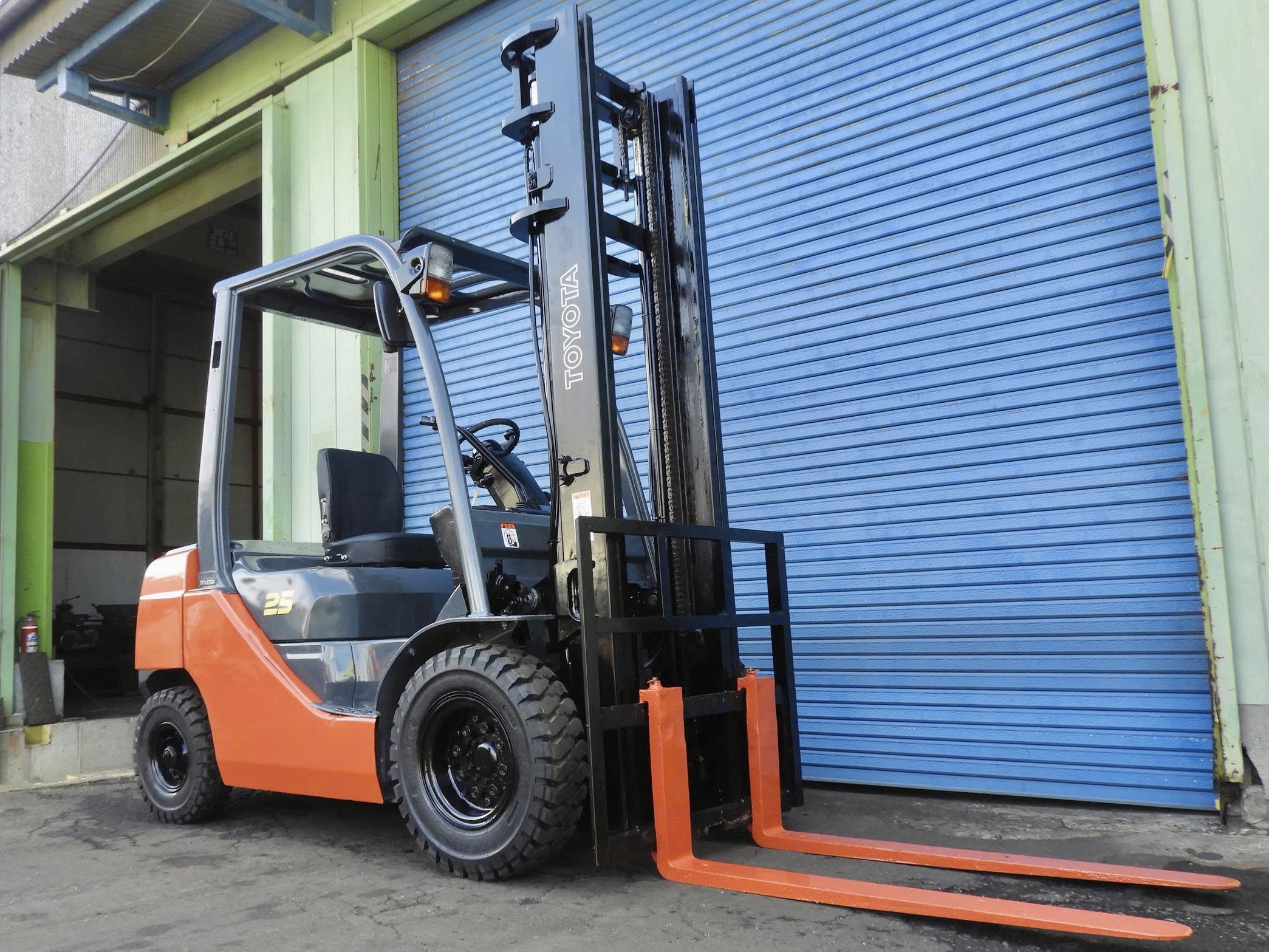 販売用中古ディーゼルフォークリフト - HDフォークリフト群馬